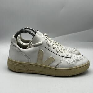 Veja V-10 Womens Size 7 White Leather Low Comfort Casual Sneakers Shoes